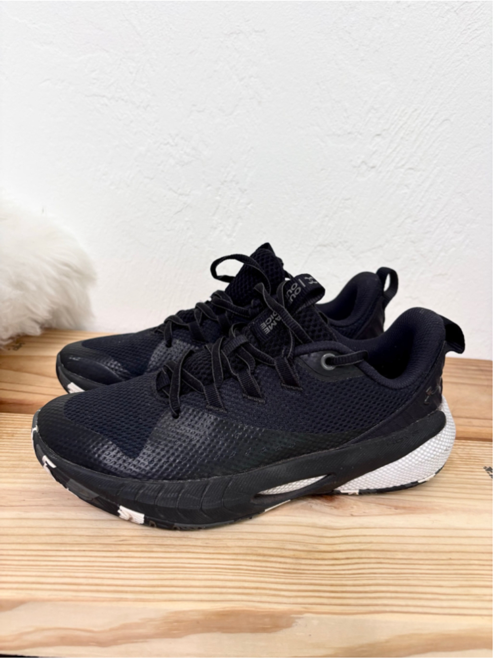 Women's Under Armour Sneakers Black White Size 9